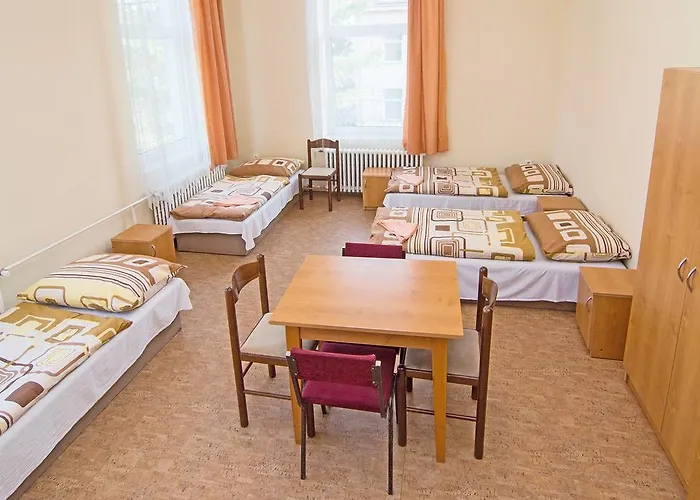 Hůrka Hotell 2*